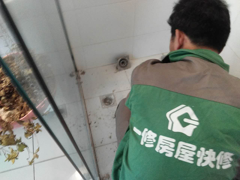 毛坯房怎樣裝修,新買的毛坯房無錢裝修，怎么裝修可以住人