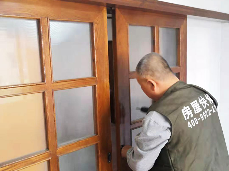 泉州泉港區(qū)塑鋼門窗維修上門服務_泉港區(qū)塑鋼門窗維修價格標準