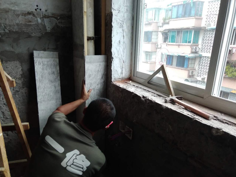 成都屋頂漏水維修反復(fù)滲漏原因，成都屋頂漏水怎么處理
