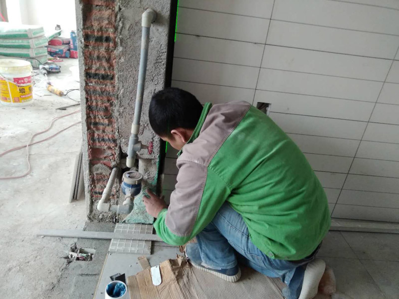 深圳屋頂漏水維修反復(fù)滲漏原因，深圳屋頂漏水怎么處理