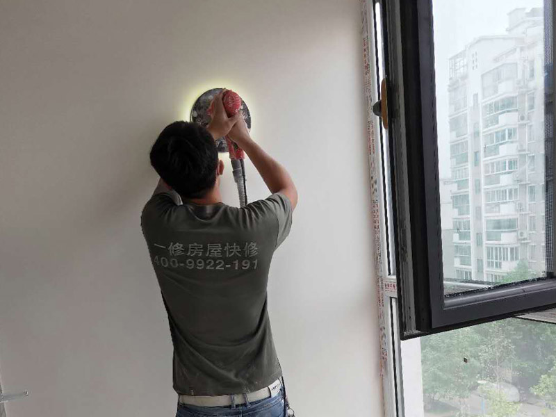 天津外墻怎么判斷有沒有滲水，天津外墻滲水怎么維修