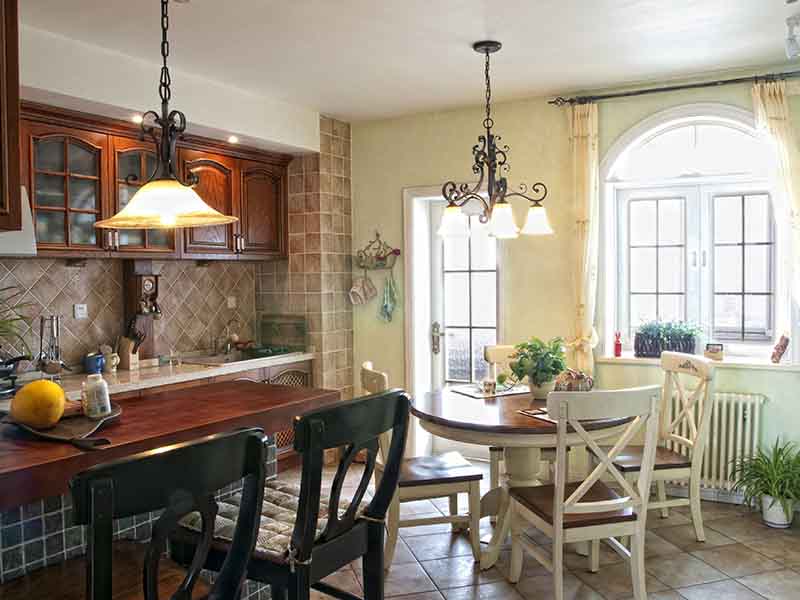 復(fù)式美式鄉(xiāng)村裝修要好看，應(yīng)該具備哪些條件