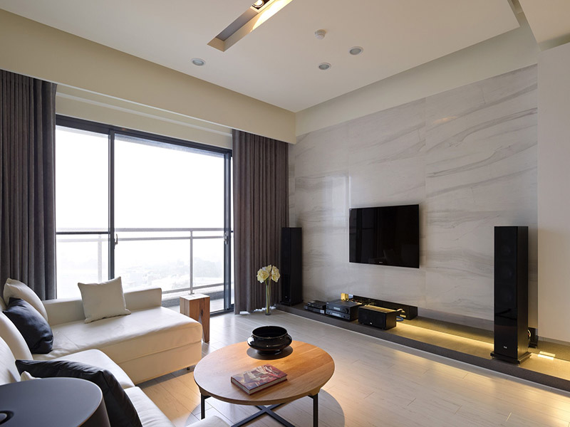 家裝玻璃背景墻設(shè)計，讓你的客廳寬敞不