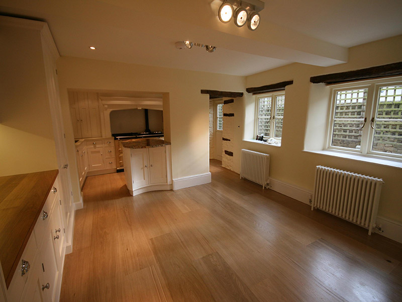 地板翻新多少錢，舊實木地板翻新，復合