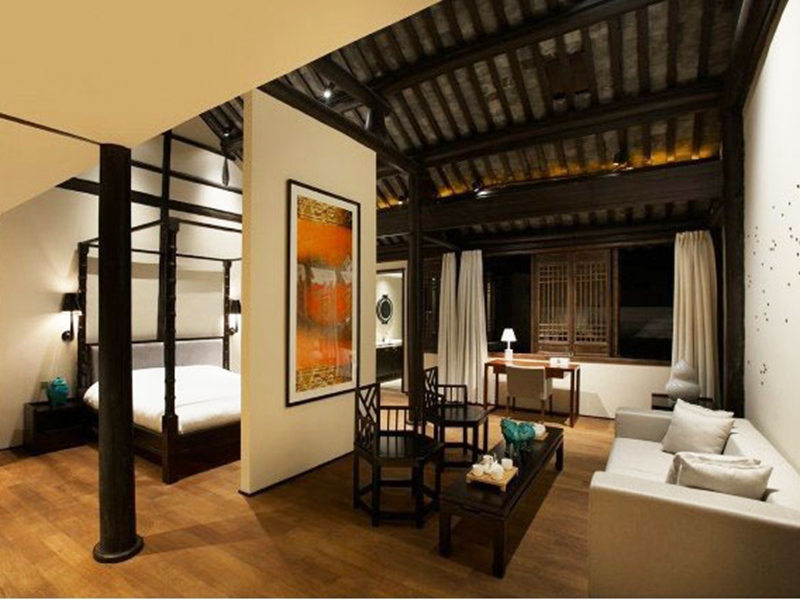 地板磚返潮怎么辦，正規(guī)平臺預(yù)約專業(yè)維