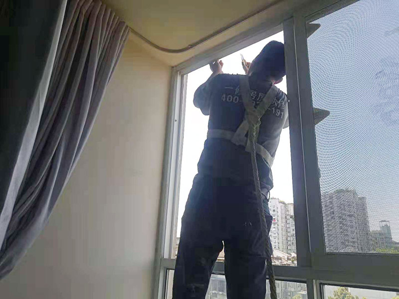 杭州老式窗戶怎么翻新改造飄窗？
