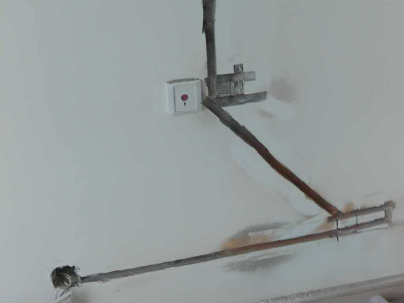 開(kāi)線(xiàn)管槽、改水電維修